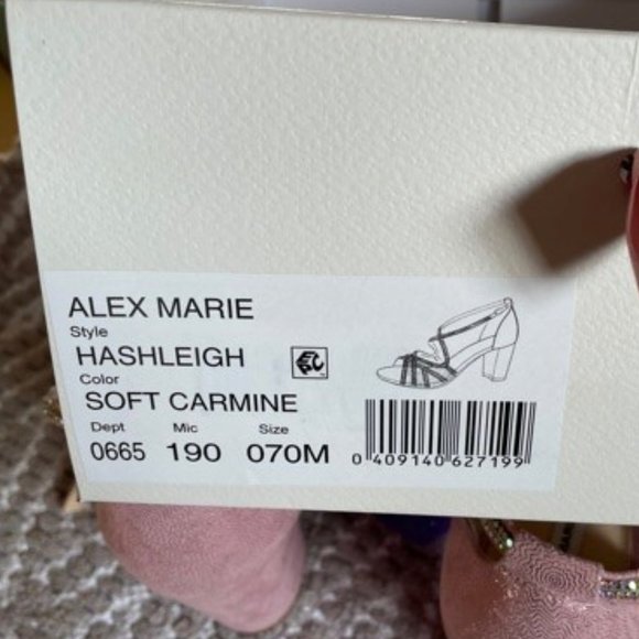 Pretty! Rhinestone and Pink Stacked Heel Shoes (NWT) - Picture 11 of 14